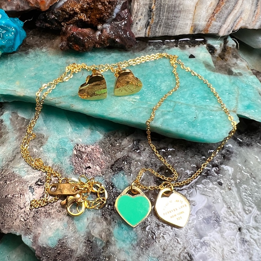 Heart novelty necklace with matching earrings (Z-6) PLEASE READ DESCRIPTION
